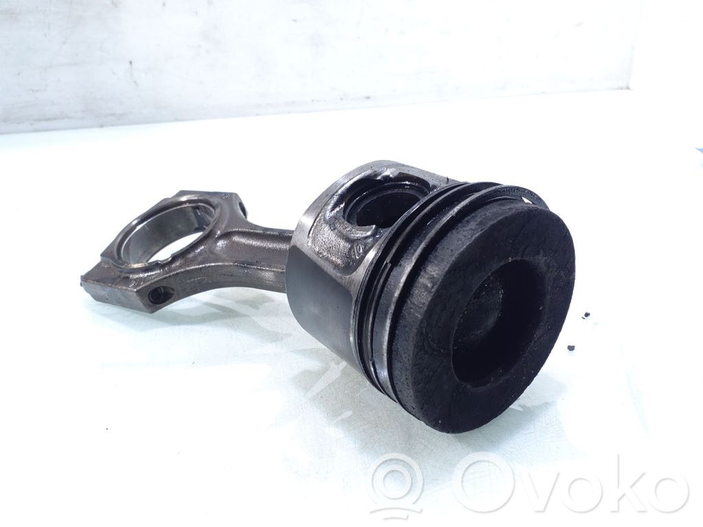 BMW 5 F10 F11 Pistón con biela 