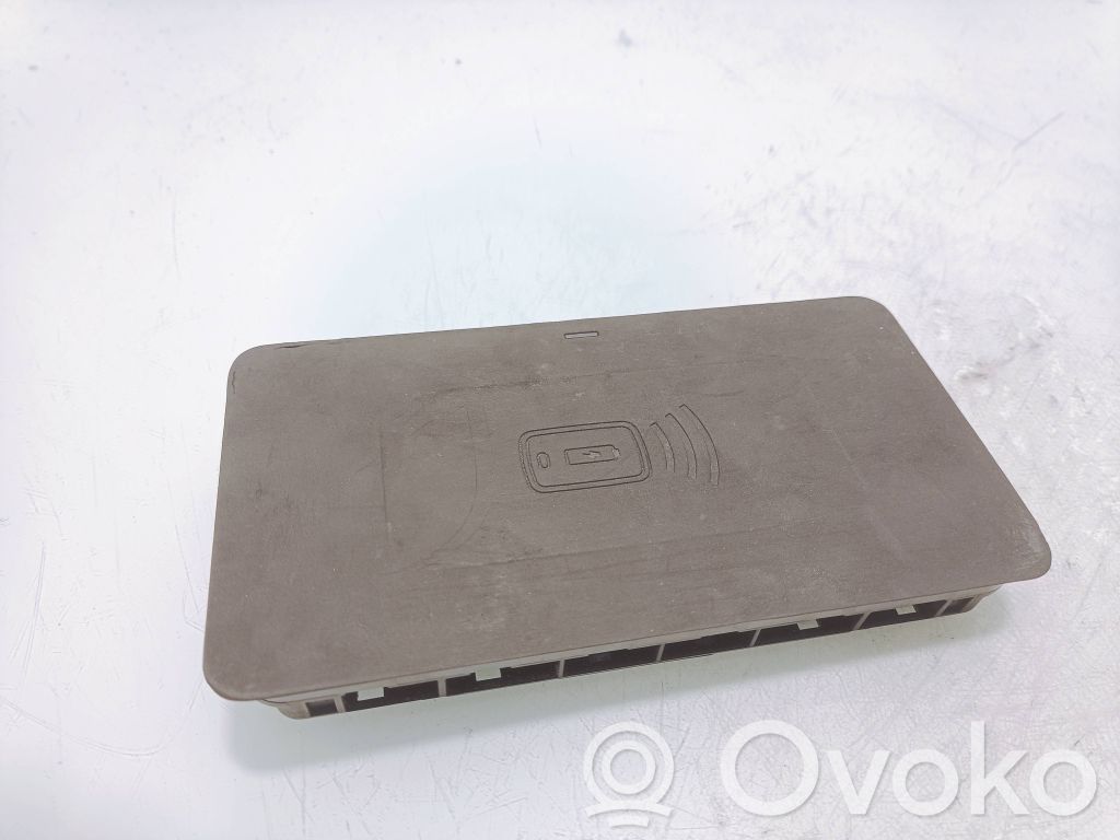 BMW 7 G11 G12 Modulo di ricarica wireless