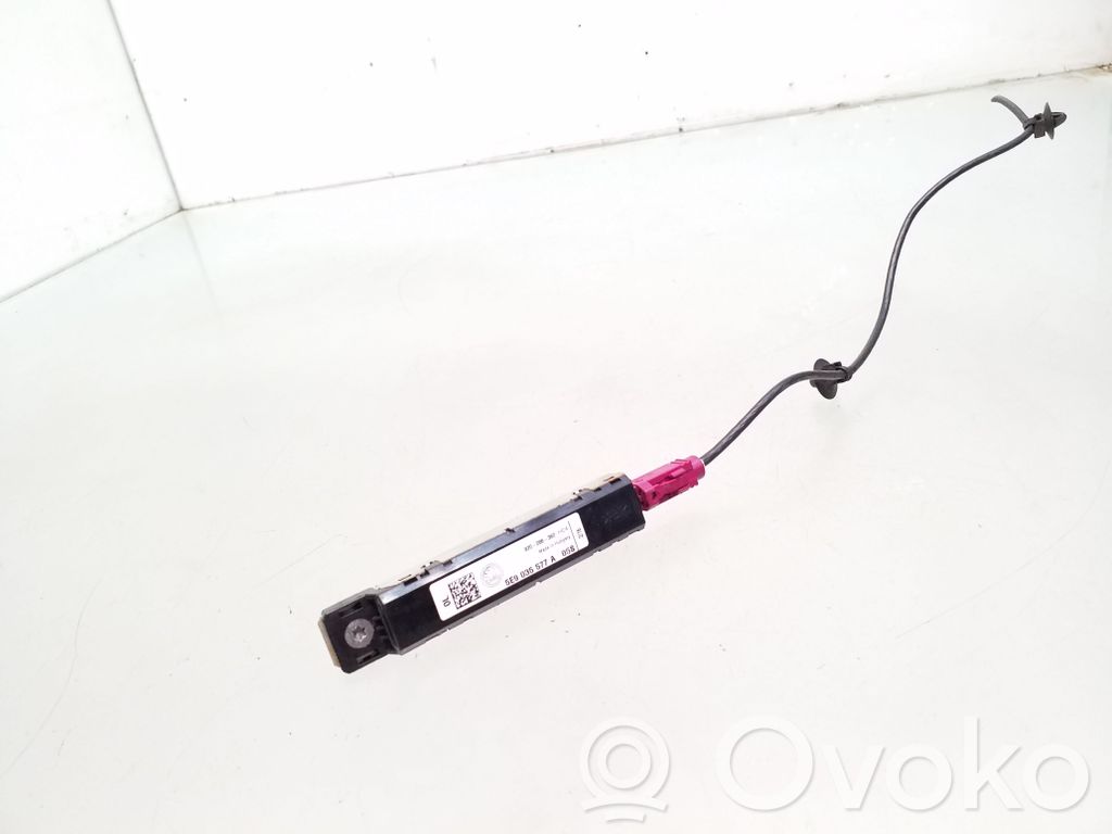 Skoda Octavia Mk3 (5E) Amplificator antenă aeriană 