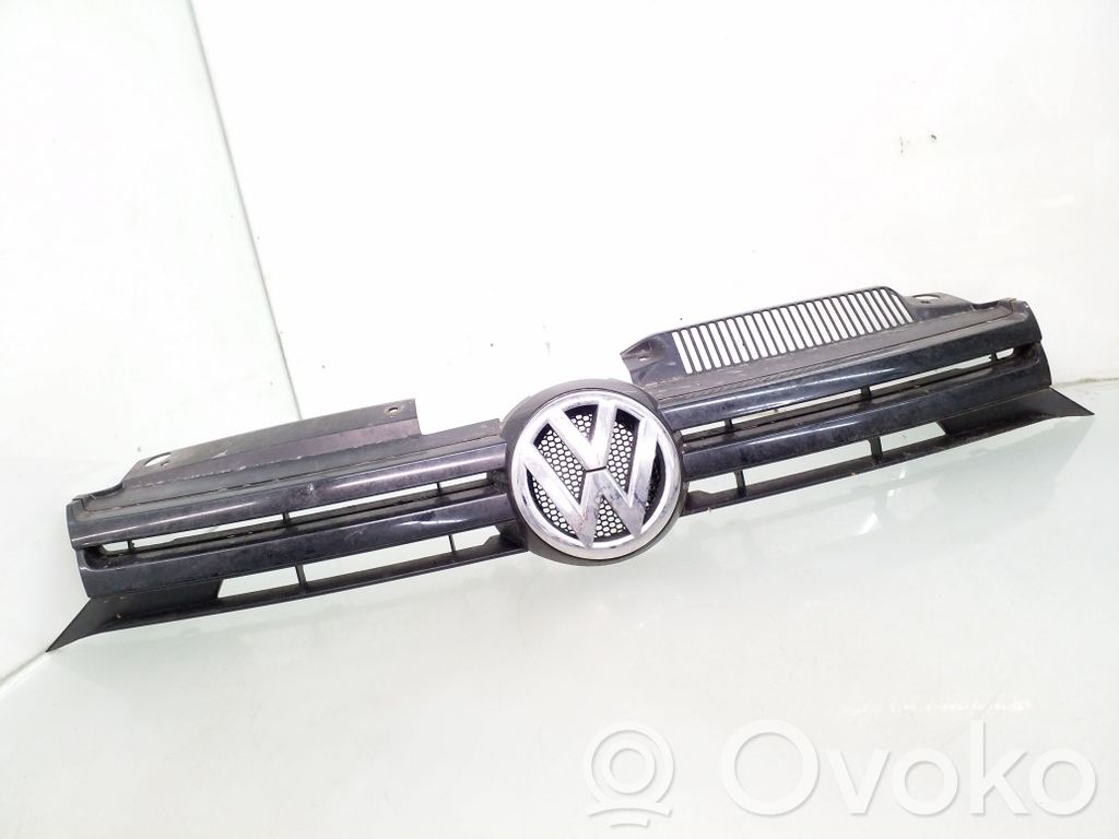 Volkswagen Golf VI Griglia superiore del radiatore paraurti anteriore