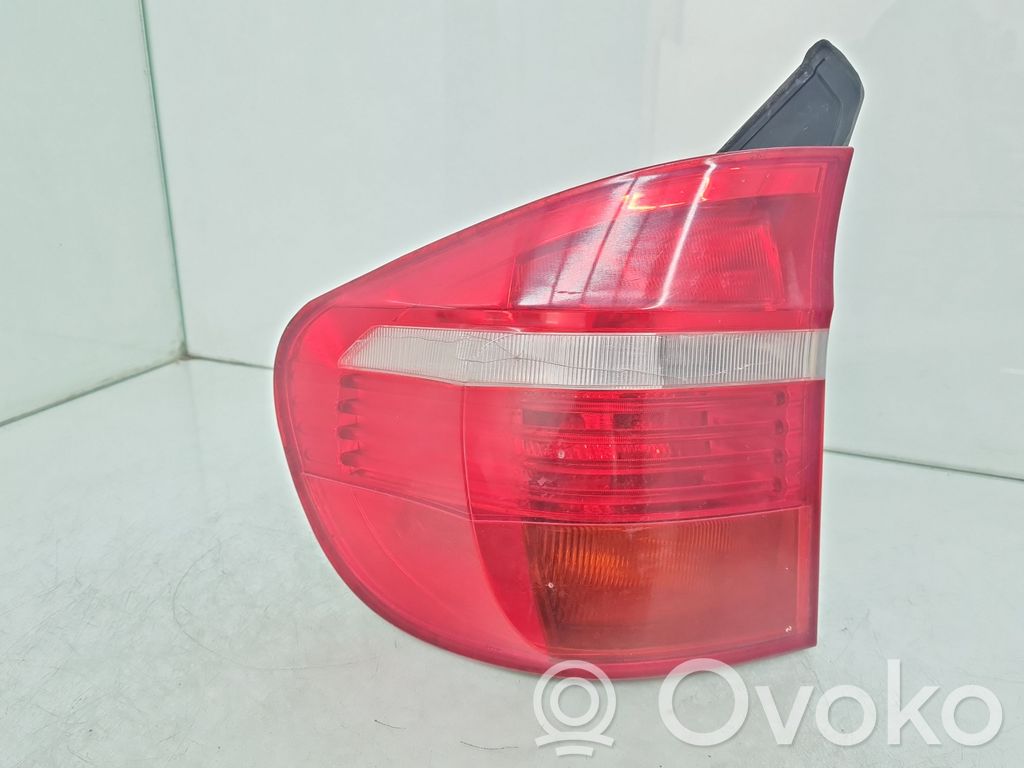BMW X5 E70 Aizmugurējais lukturis virsbūvē 