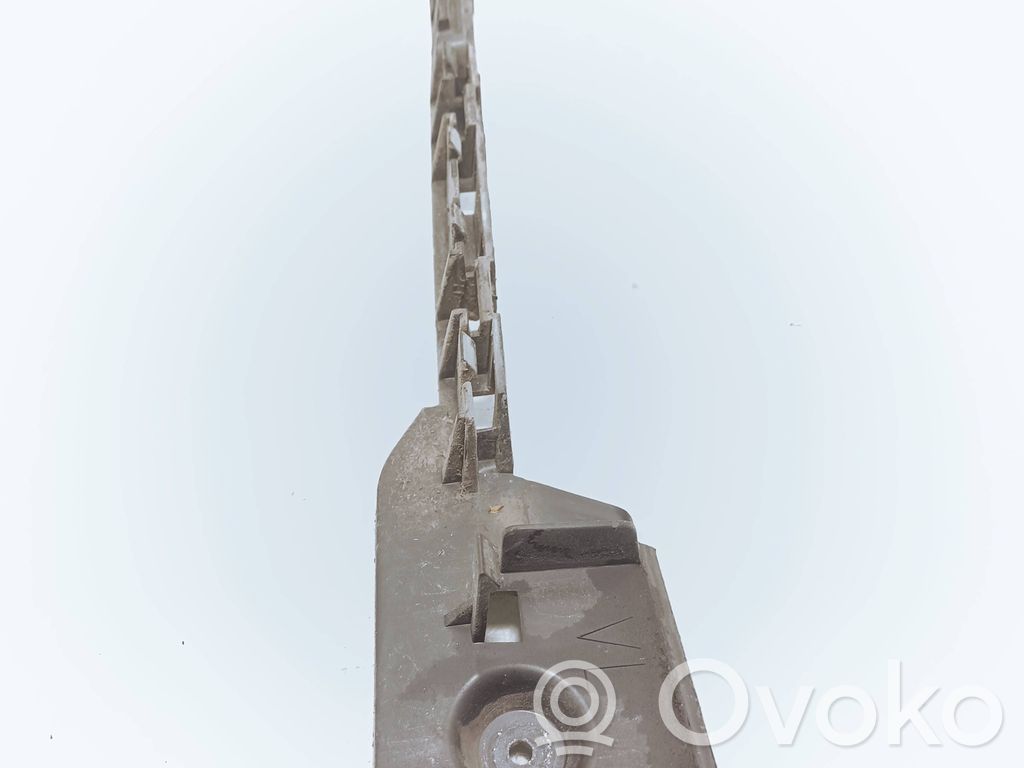 Priekšpusē bampera turētājs   7184355