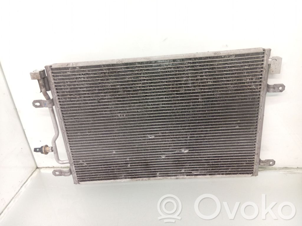 Audi A4 S4 B6 8E 8H Skraplacz / Chłodnica klimatyzacji 