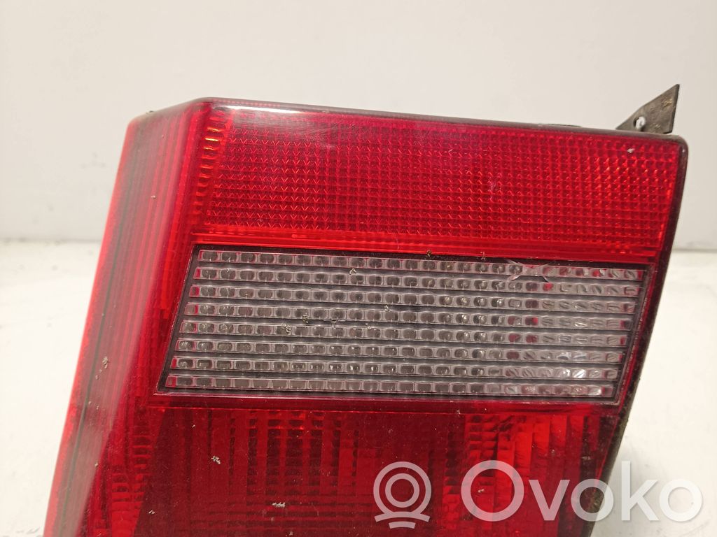 Lancia Dedra Takaluukun takavalot 