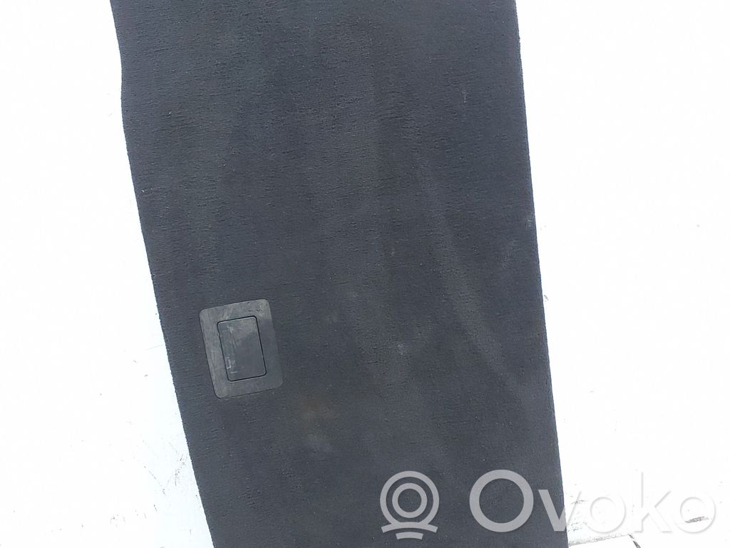 Trunk/boot floor carpet liner