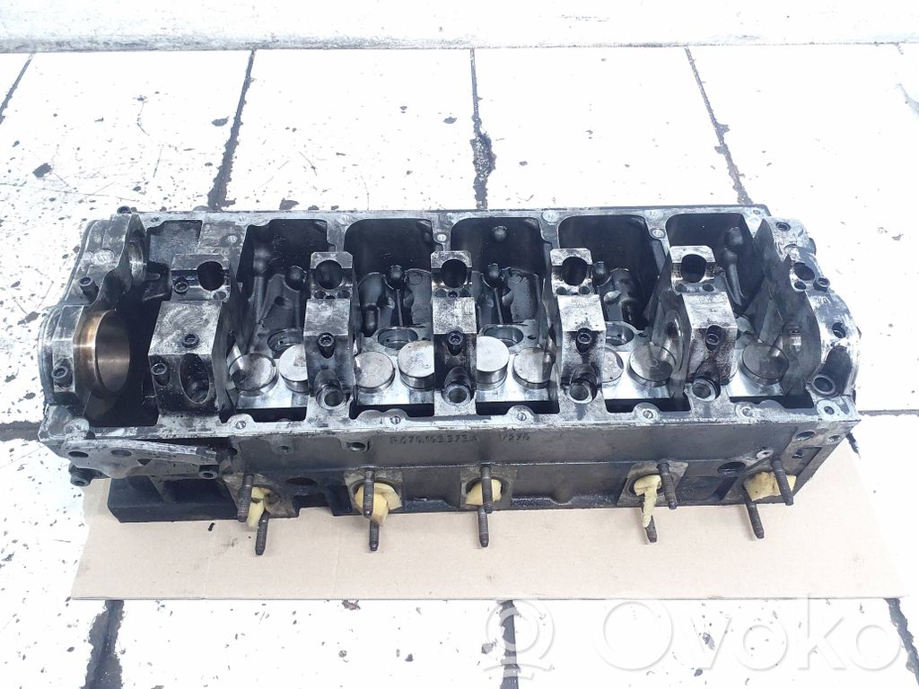 Volkswagen Phaeton Engine head 