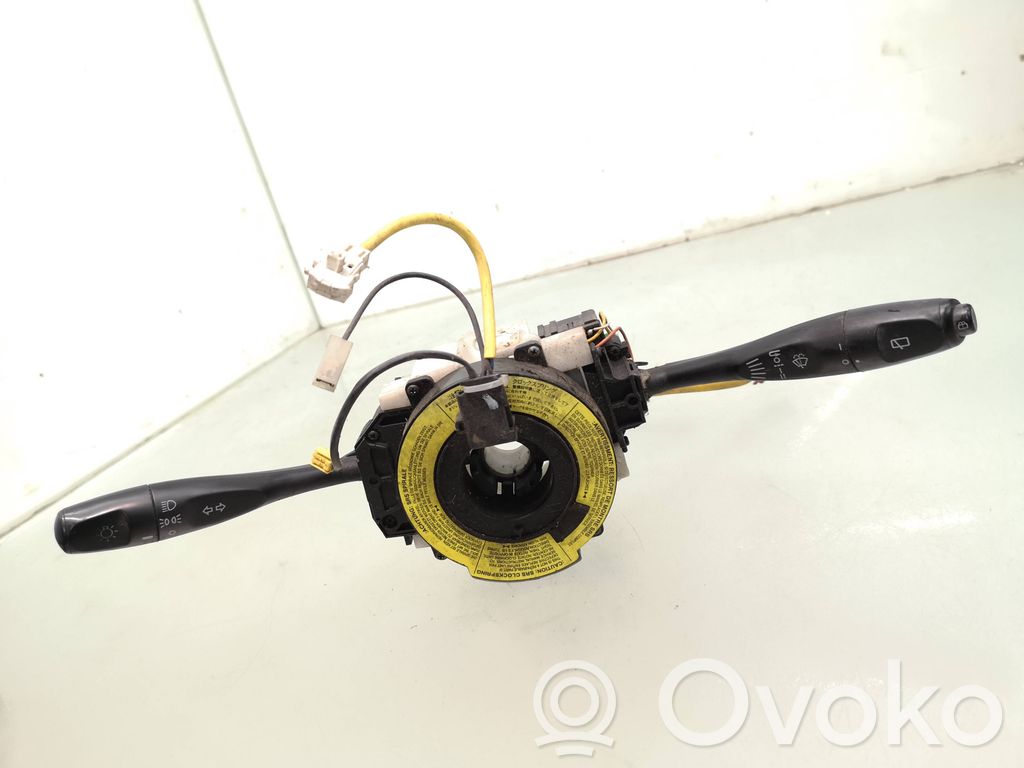 Mitsubishi Carisma Interruptor/palanca de limpiador de luz de giro 