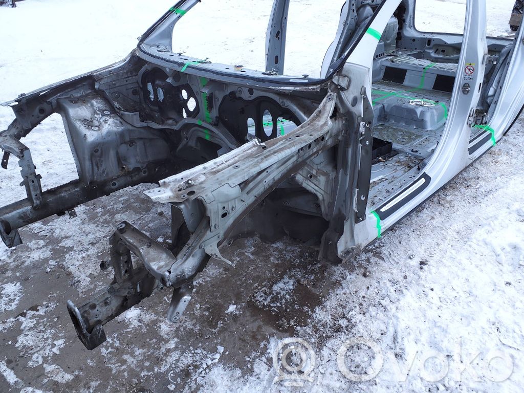 Panel lateral delantero