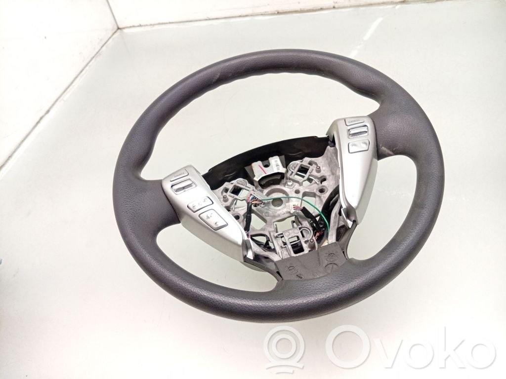 Nissan Note (E12) Ohjauspyörä 