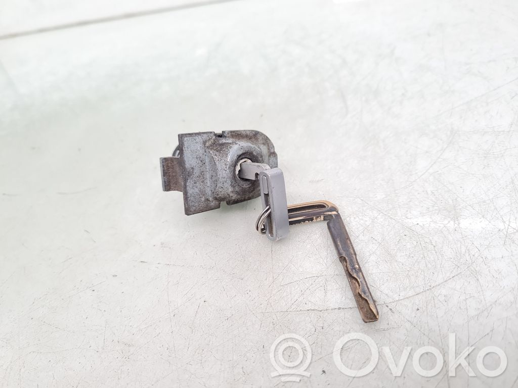 Volvo V70 Serrure de porte avant (poignée)