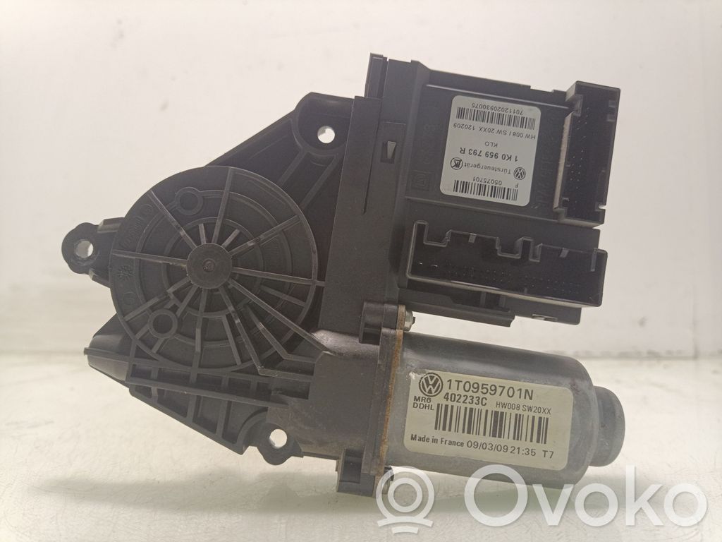 Skoda Octavia Mk2 (1Z) Silnik regulatora szyby drzwi przednich 