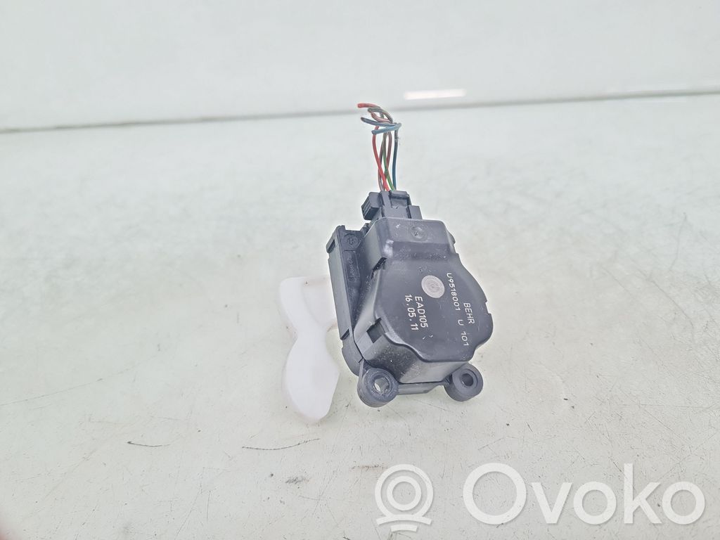 Opel Zafira C Motor/actuator clapetă aer 