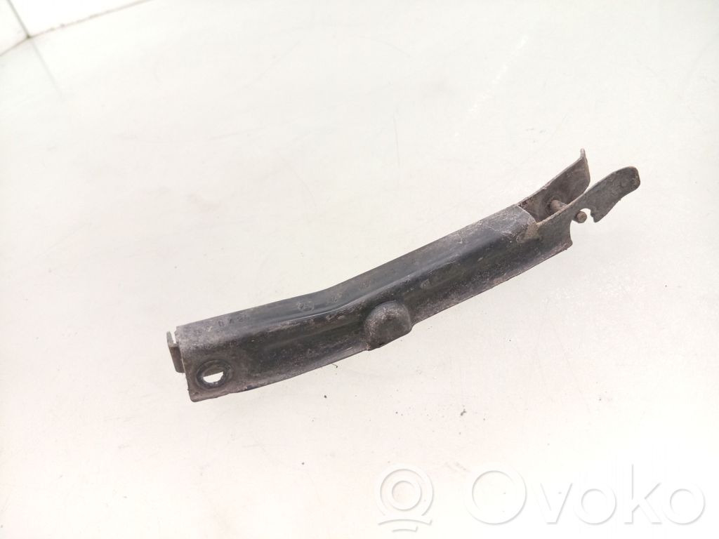 Mercedes-Benz R W251 Front bumper mounting bracket