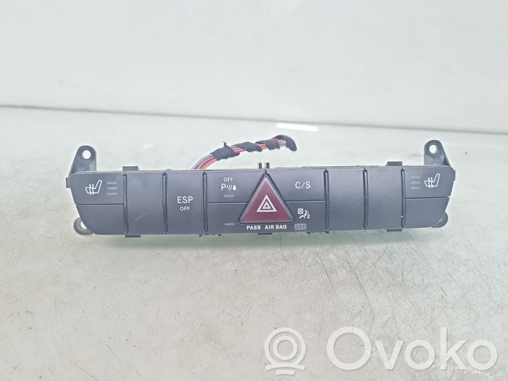 Mercedes-Benz R W251 Interrupteur feux de détresse