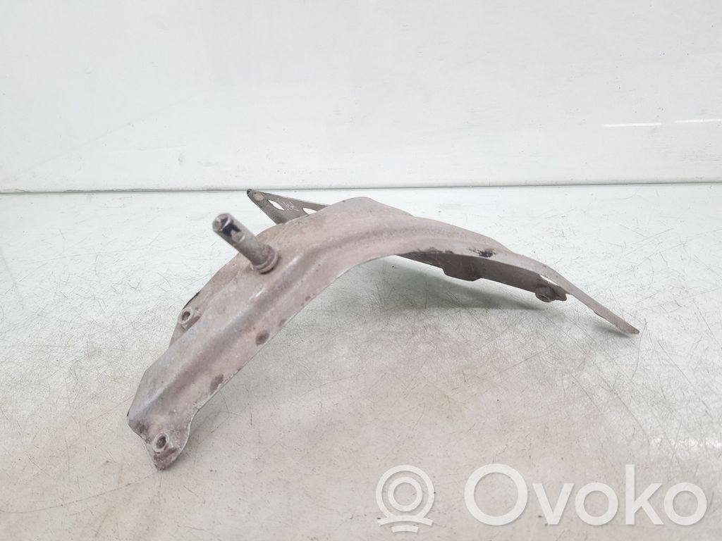 Volkswagen Touran I Support de montage d'aile
