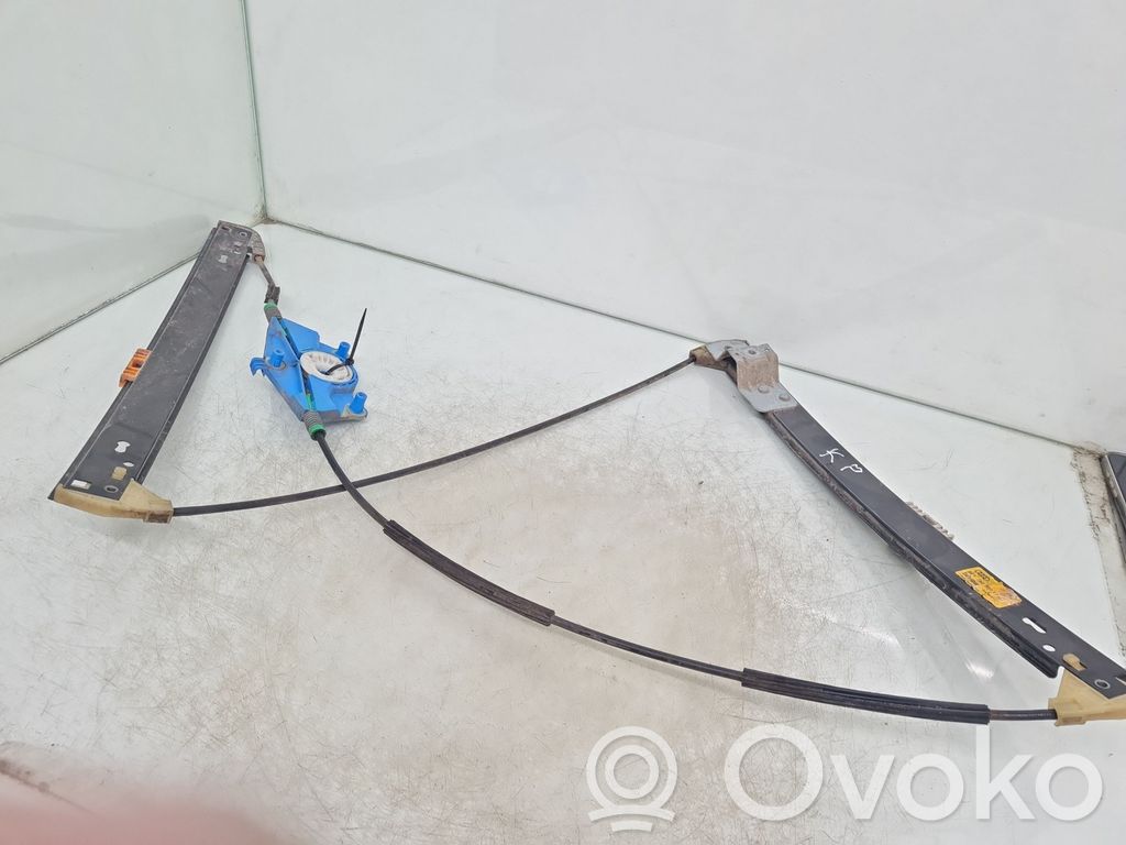 Elektryczny podnośnik szyby drzwi przednich   8E0837461B,21105A,184404640005