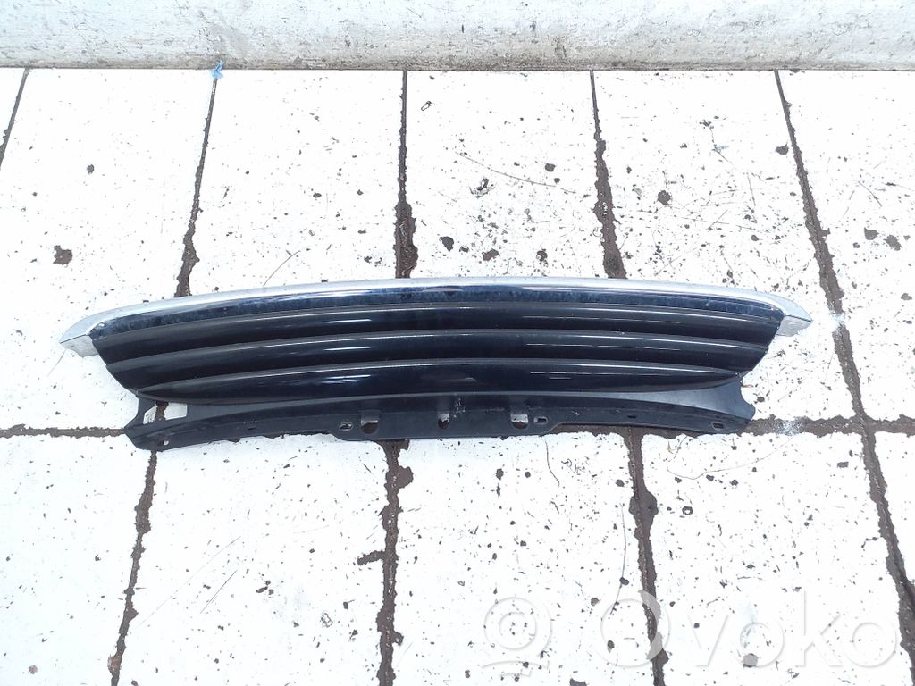 Mini One - Cooper Coupe R56 Grille calandre supérieure de pare-chocs avant