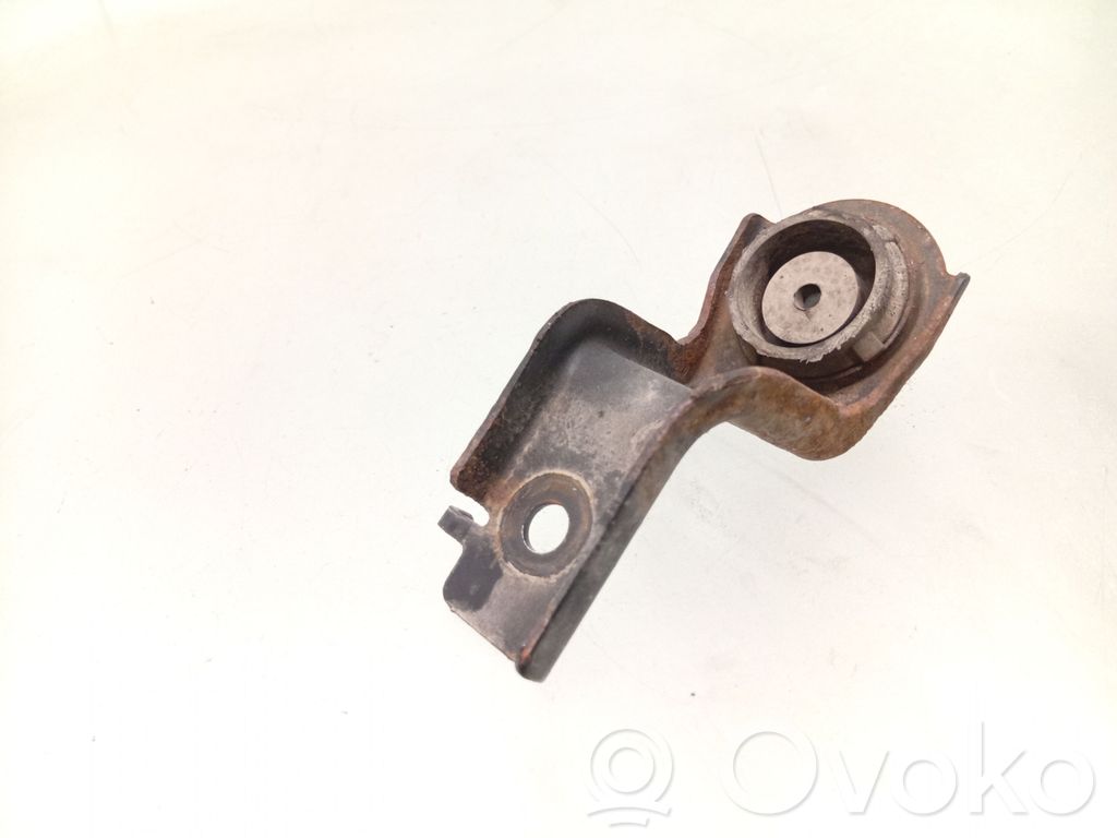 Toyota RAV 4 (XA30) Soporte de montaje del radiador
