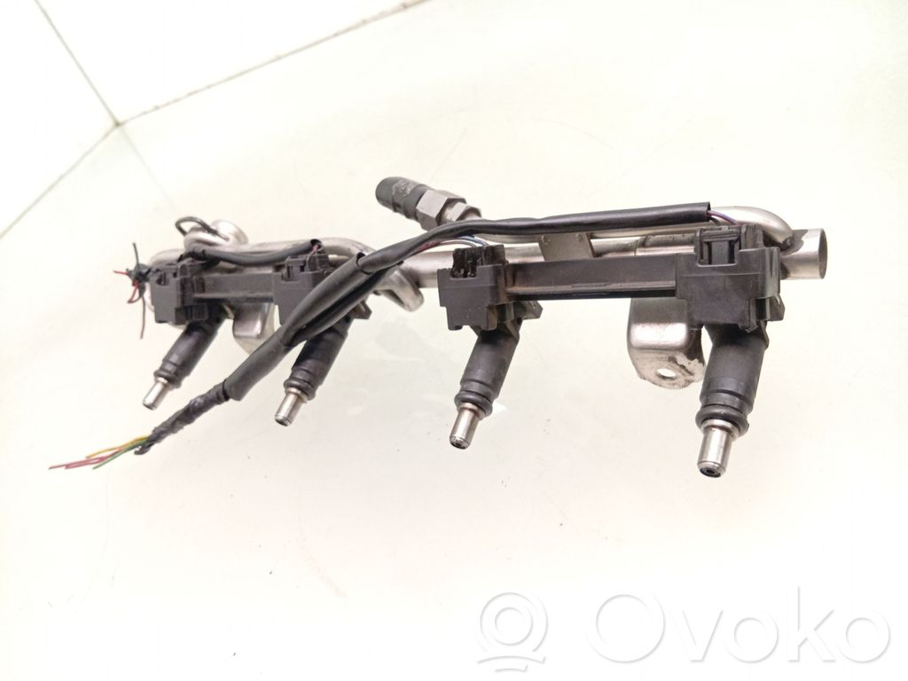 Audi A4 S4 B6 8E 8H Wtryskiwacze / Komplet