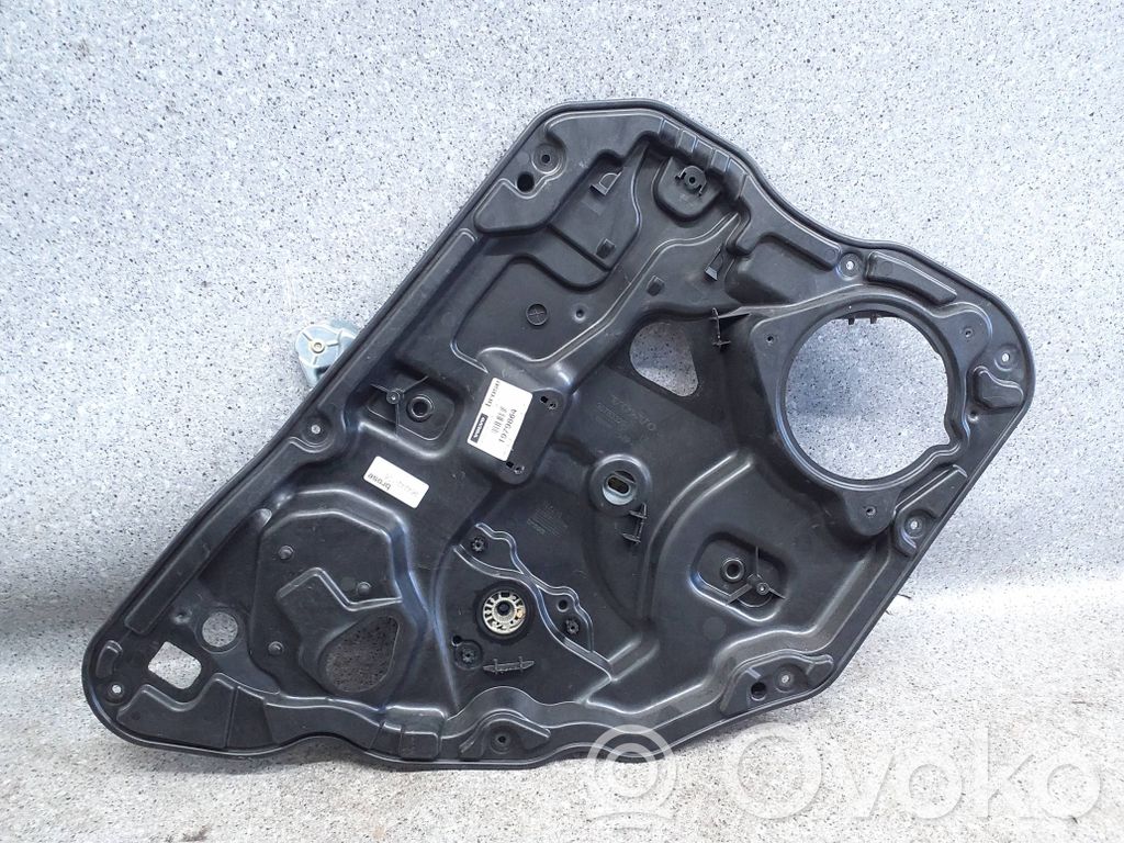 Volvo XC60 Mecanismo para subir la puerta trasera sin motor 
