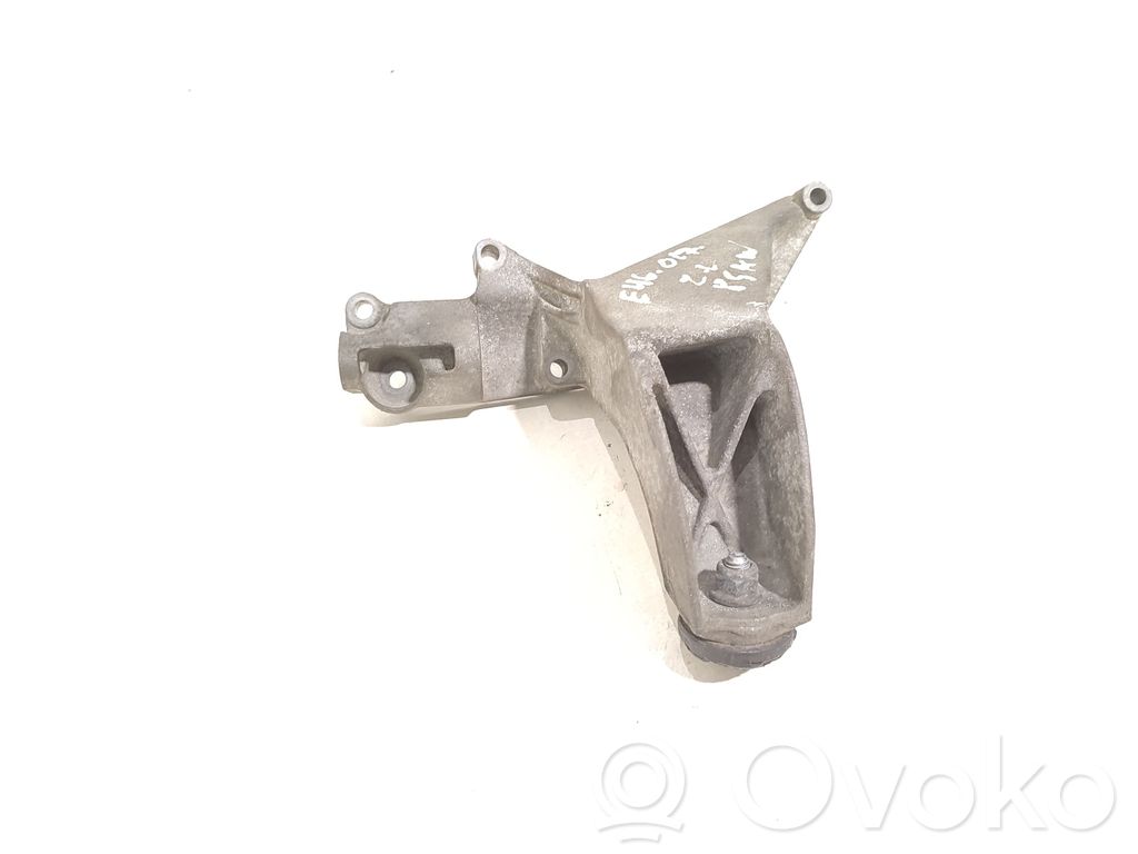 BMW 3 E46 Engine mounting bracket 