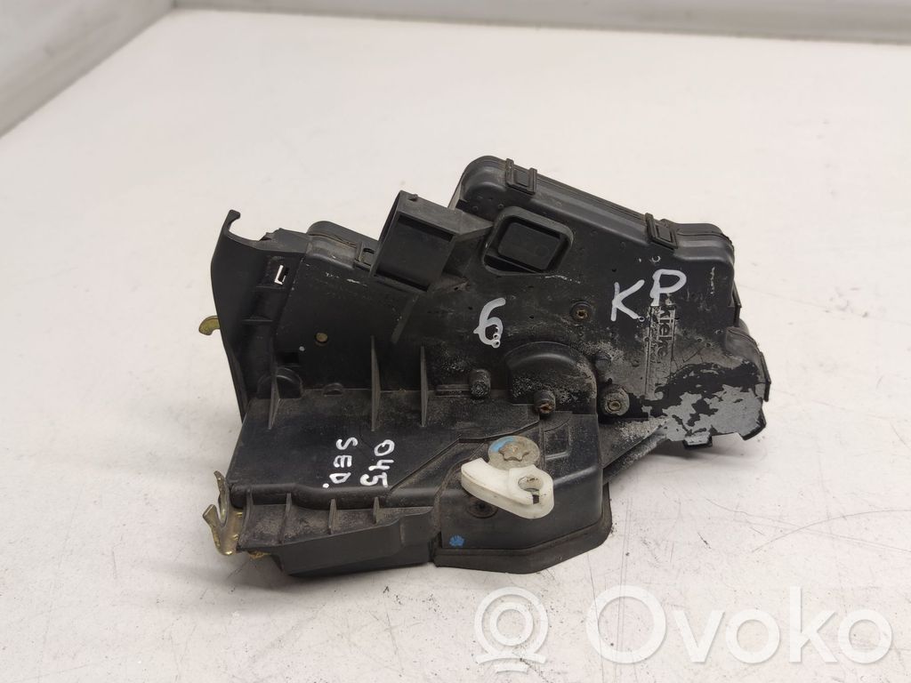BMW 3 E46 Priekšpusē slēdzene 