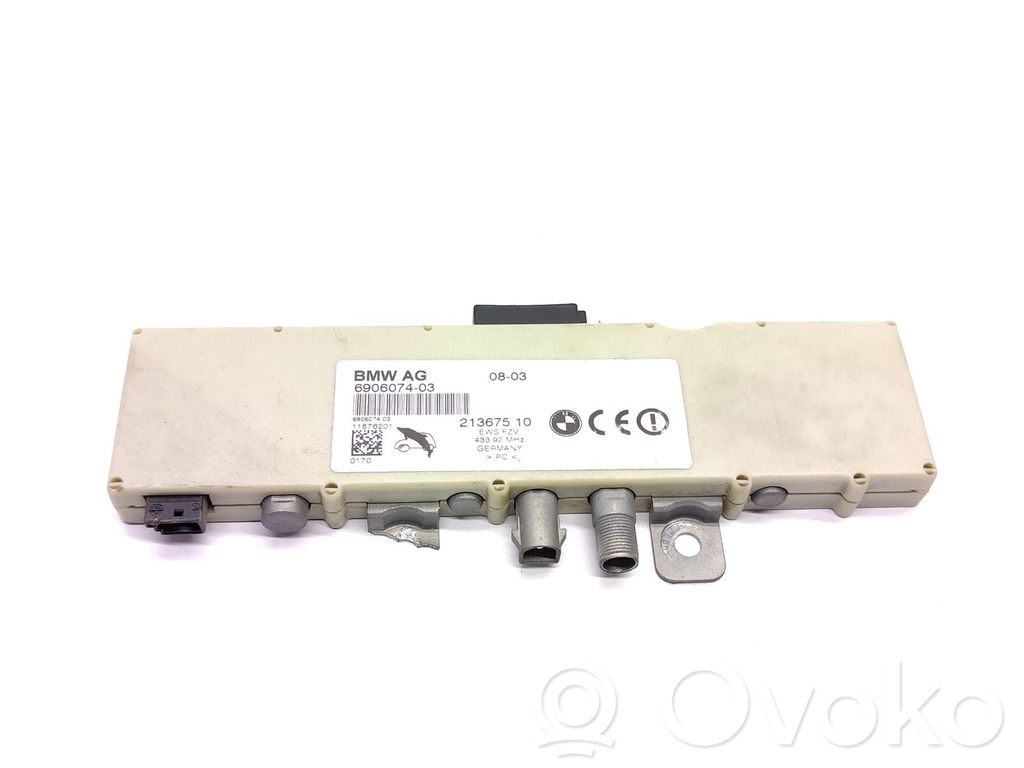 BMW 3 E46 Antenos stiprintuvas 