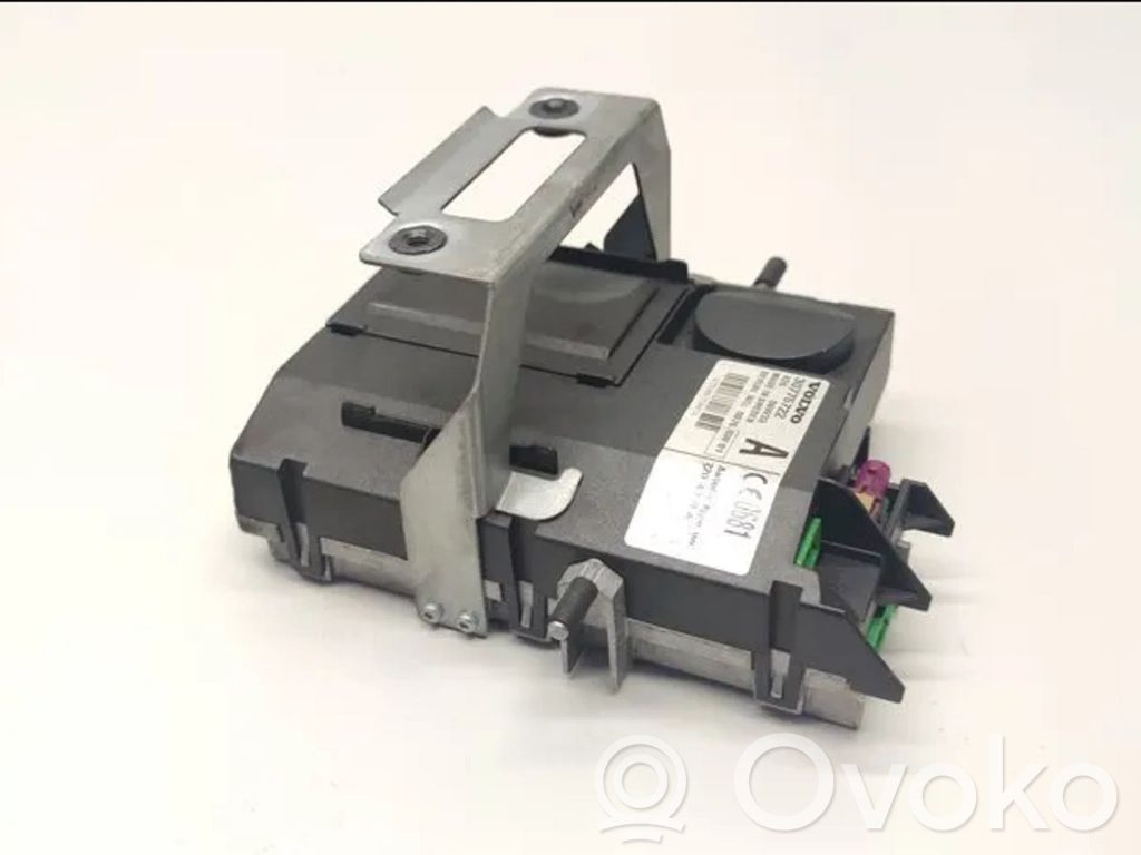 Volvo XC90 GPS navigation control unit/module 