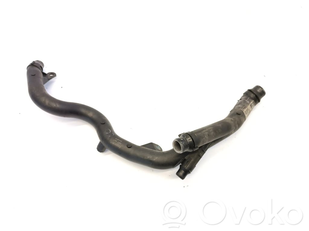 BMW X3 E83 Engine coolant pipe/hose 