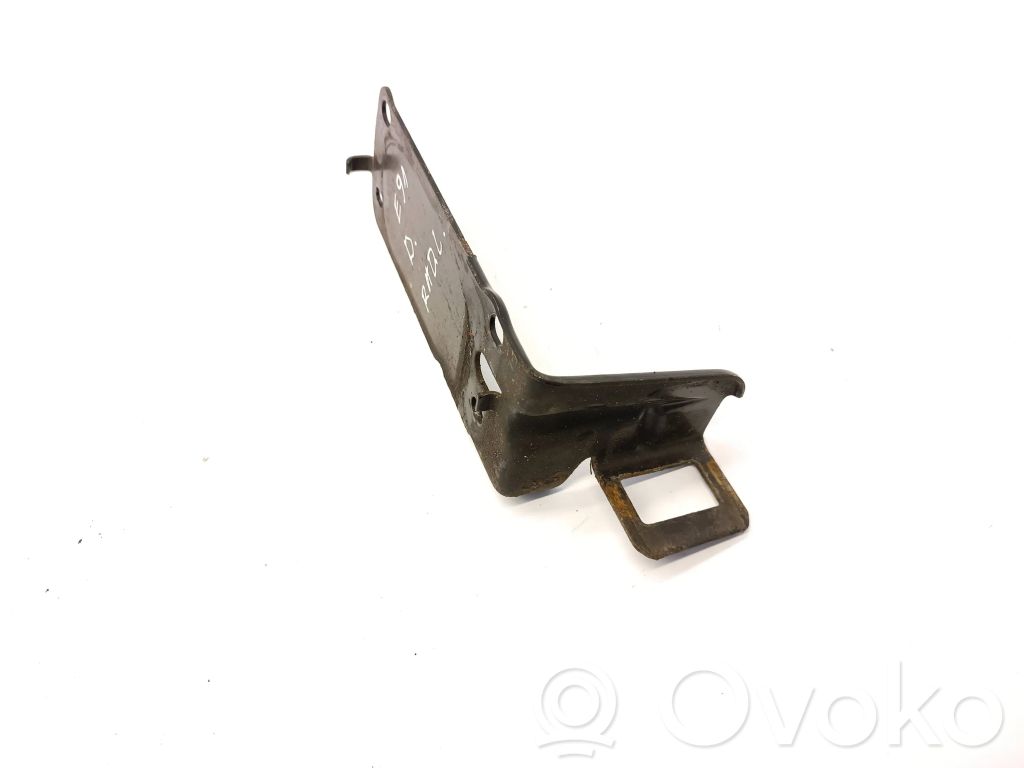 Front bumper mounting bracket   7117812,51647117812,711781208,5164711781208