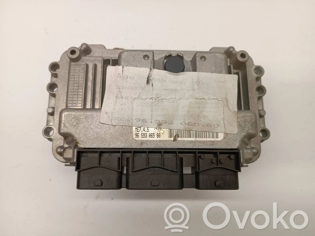 Peugeot 307 Variklio valdymo blokas 