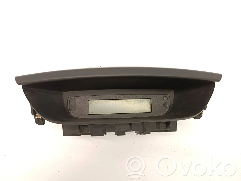 Renault Megane II Screen/display/small screen 