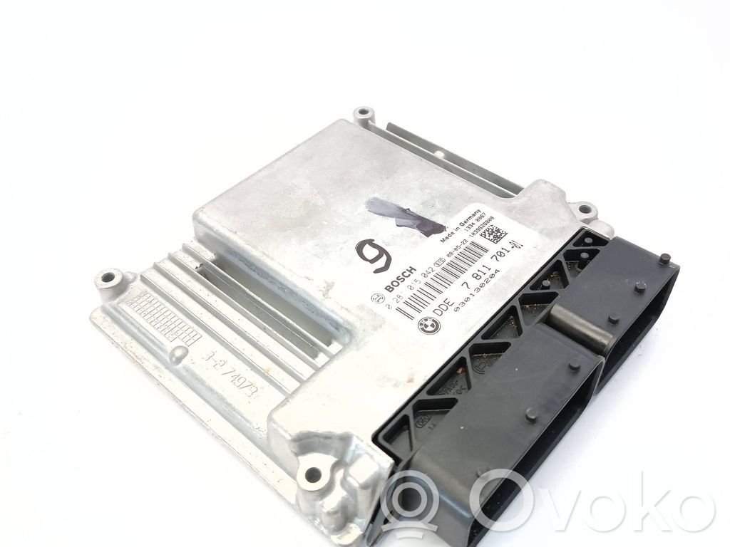 BMW 1 E81 E87 Engine control unit/module 