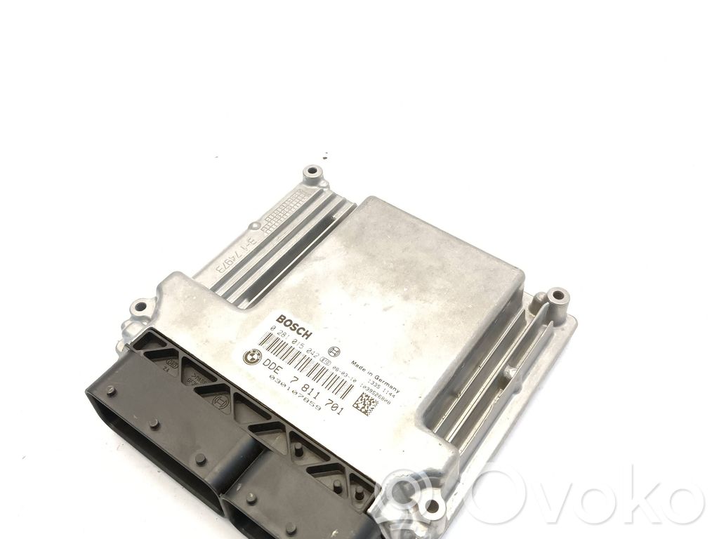 Variklio valdymo blokas   7811701,0281015042,030107859