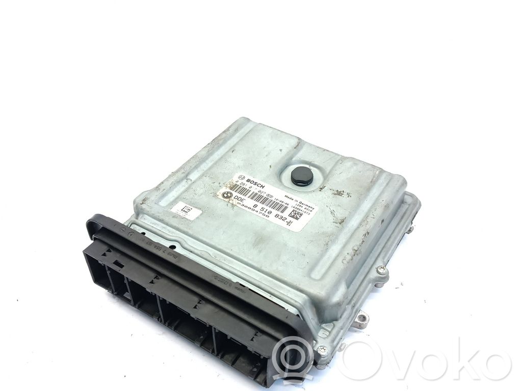 Unidad de control/módulo del motor   0281017027,8510832