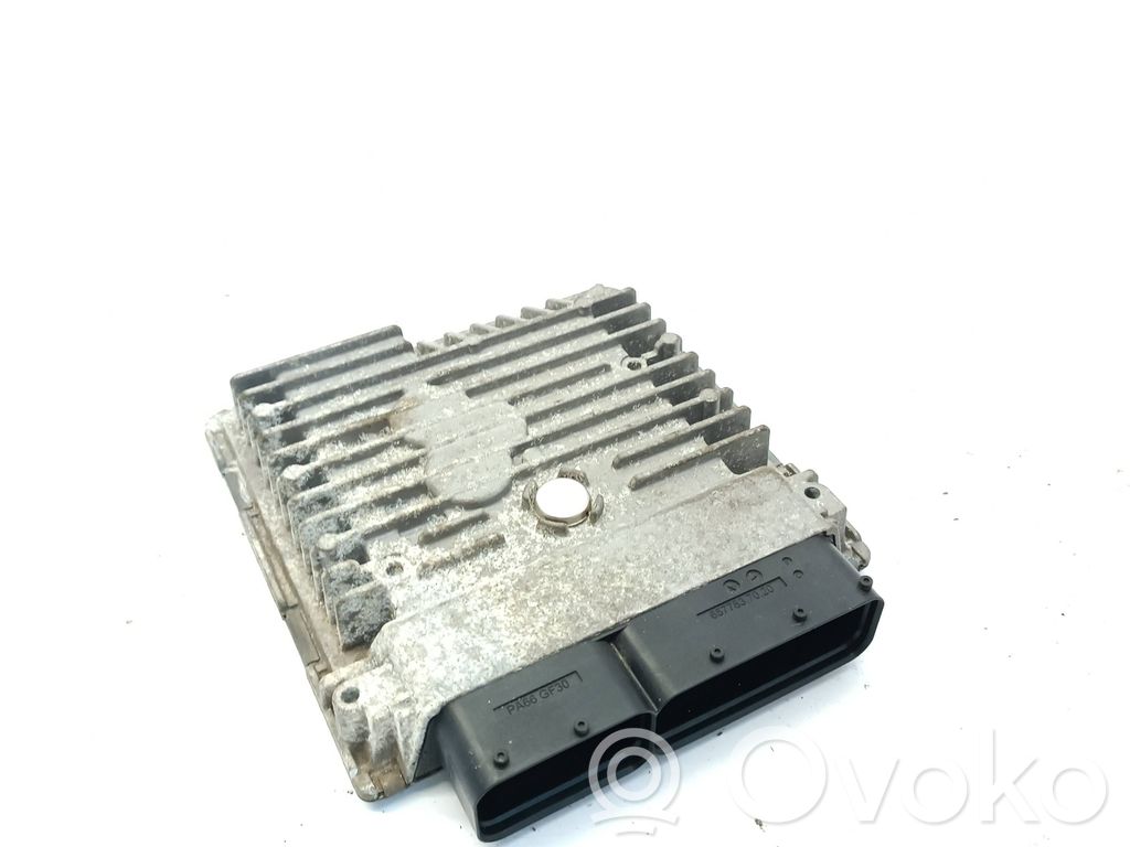 Volkswagen Golf VI Engine control unit/module 
