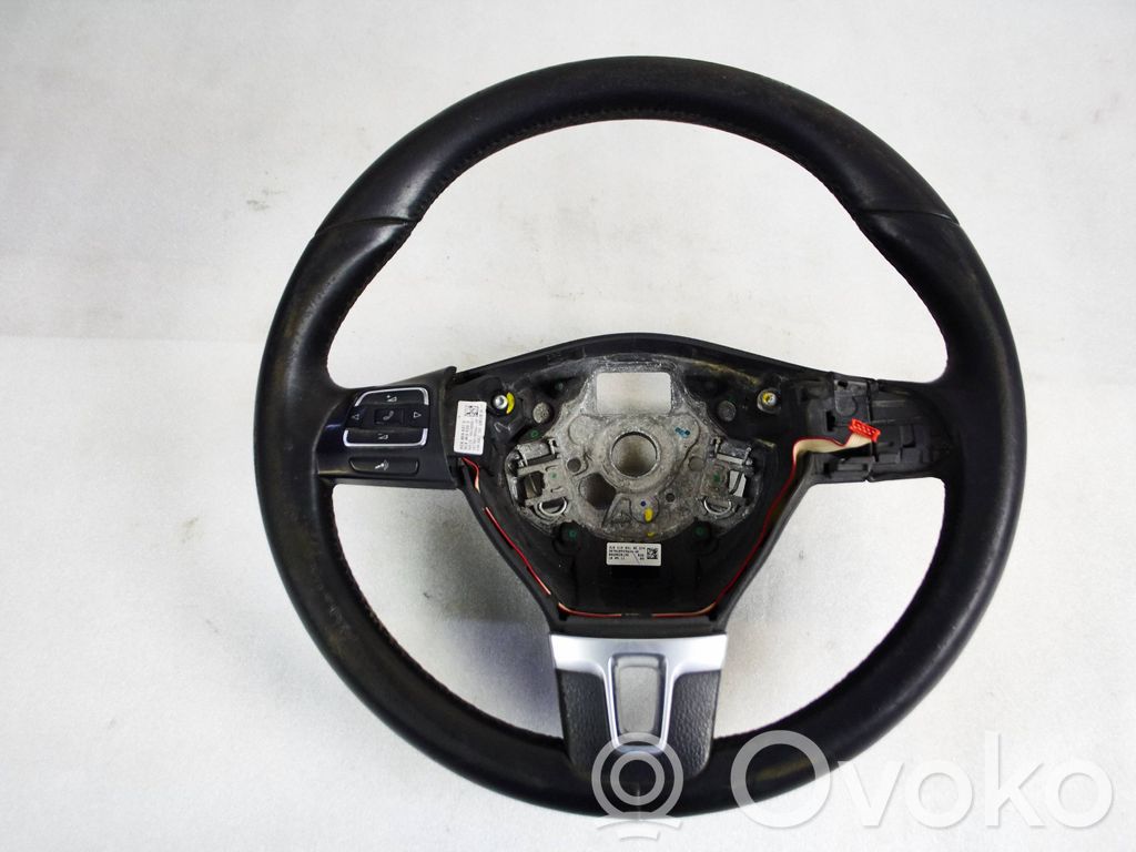 Volkswagen PASSAT B7 Руль 