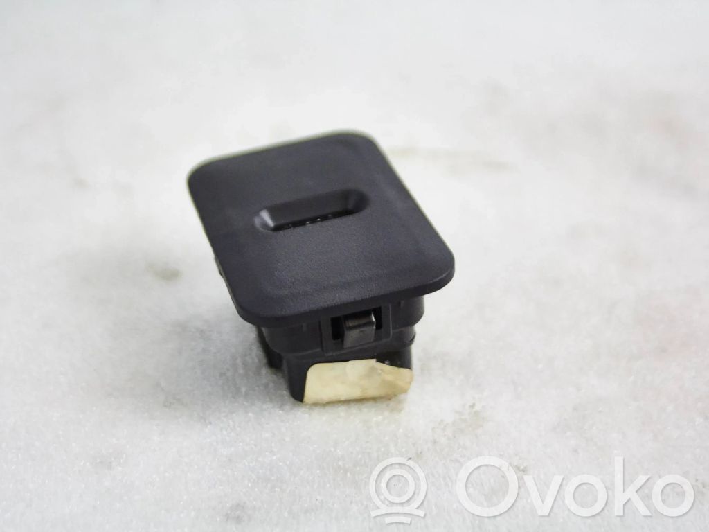 KIA Ceed Steering wheel column trim 