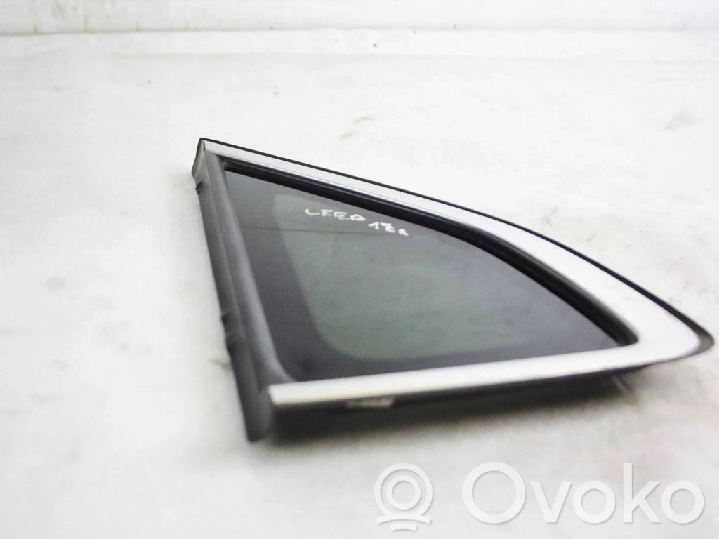 Vidrio lateral trasero   87810A2100