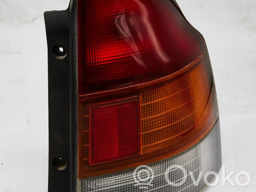 Mazda 323 Takavalot 