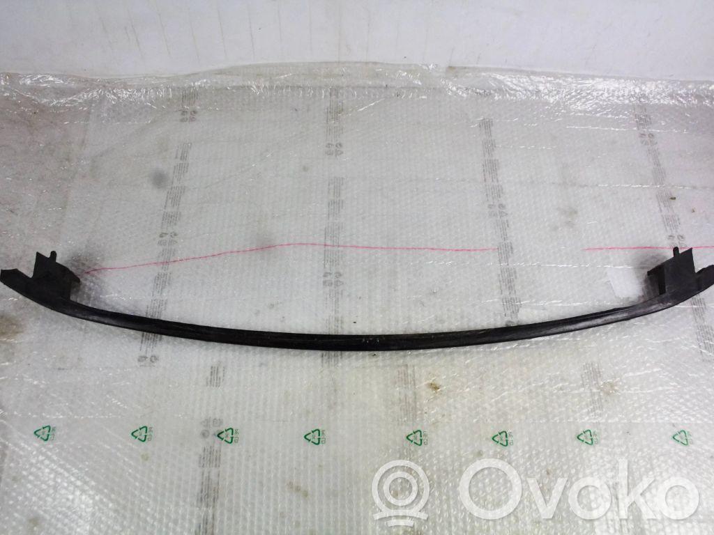 KIA Ceed Travesaño del parachoques delantero 