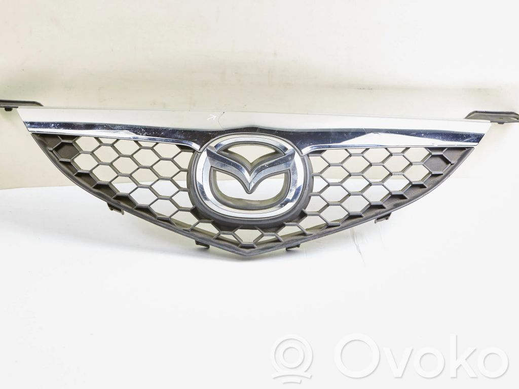 Mazda 3 I Etupuskurin ylempi jäähdytinsäleikkö 