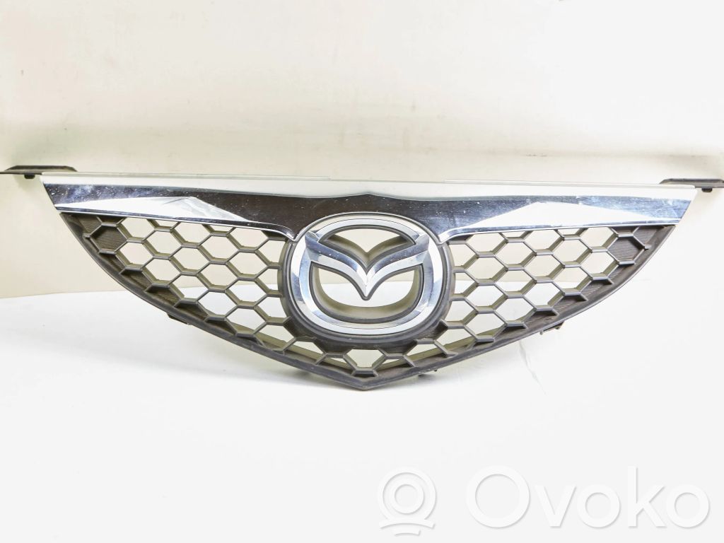 Mazda 3 I Etupuskurin ylempi jäähdytinsäleikkö 