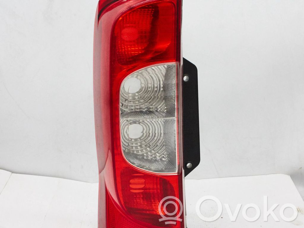 Rear/tail lights   13201F,01353206080E