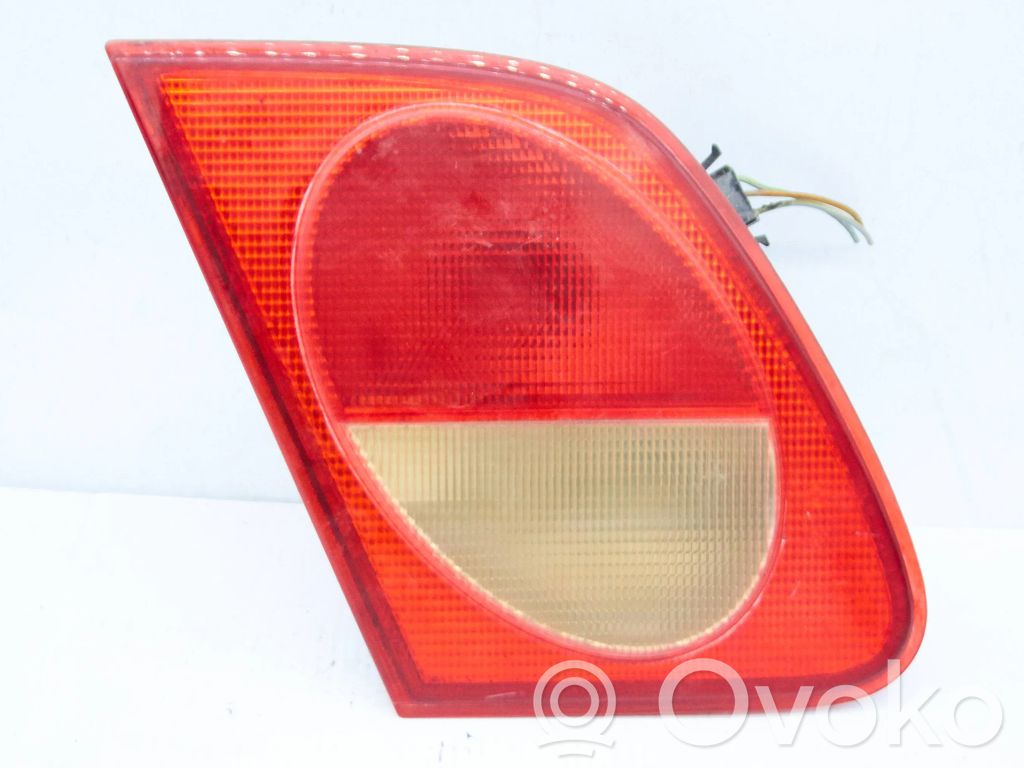 Mercedes-Benz E W210 Lampă spate în capacul portbagajului 