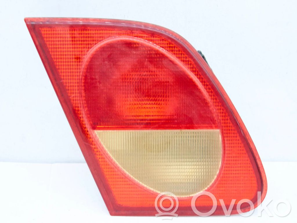 Mercedes-Benz E W210 Lampy tylnej klapy bagażnika 