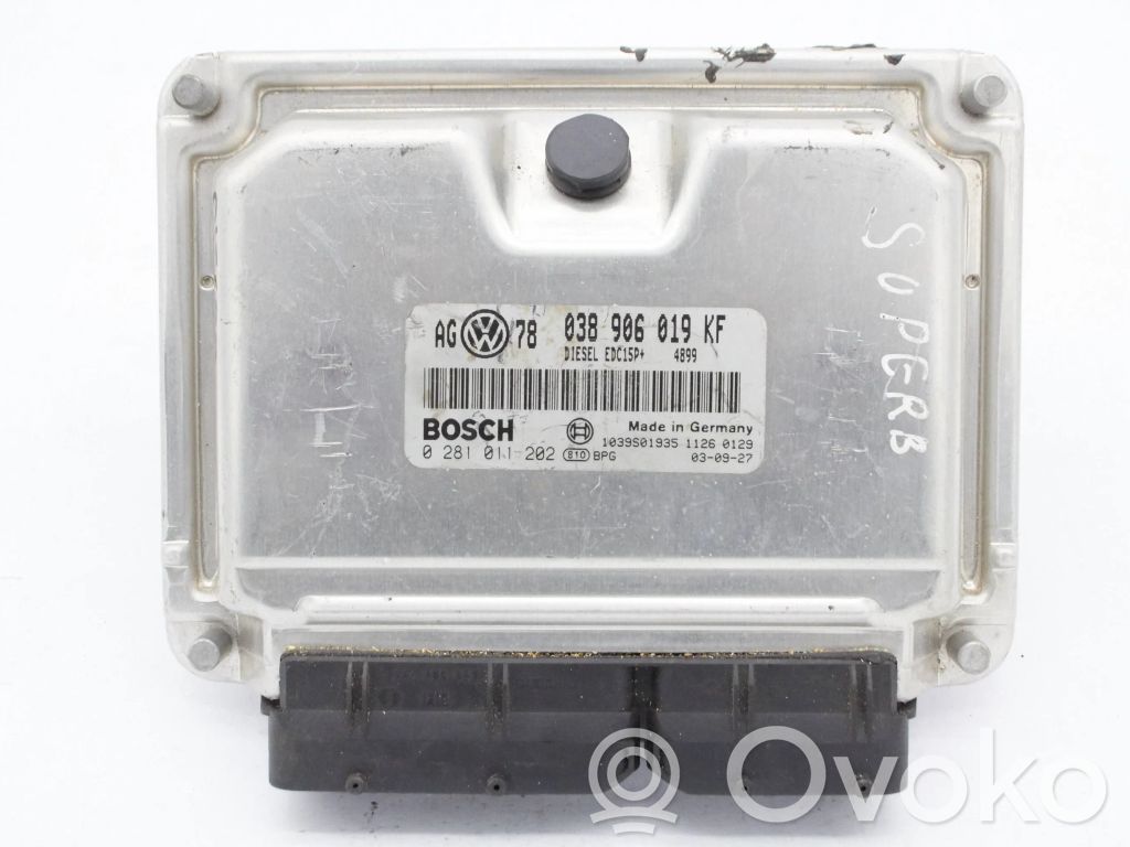 Volkswagen PASSAT B5 Engine control unit/module 