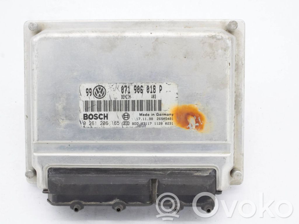 Volkswagen PASSAT B5 Engine control unit/module 