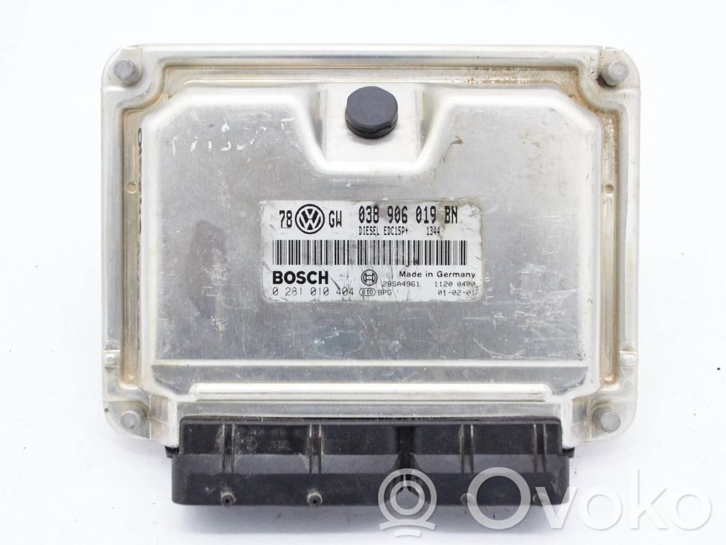 Volkswagen PASSAT B5.5 Engine control unit/module 