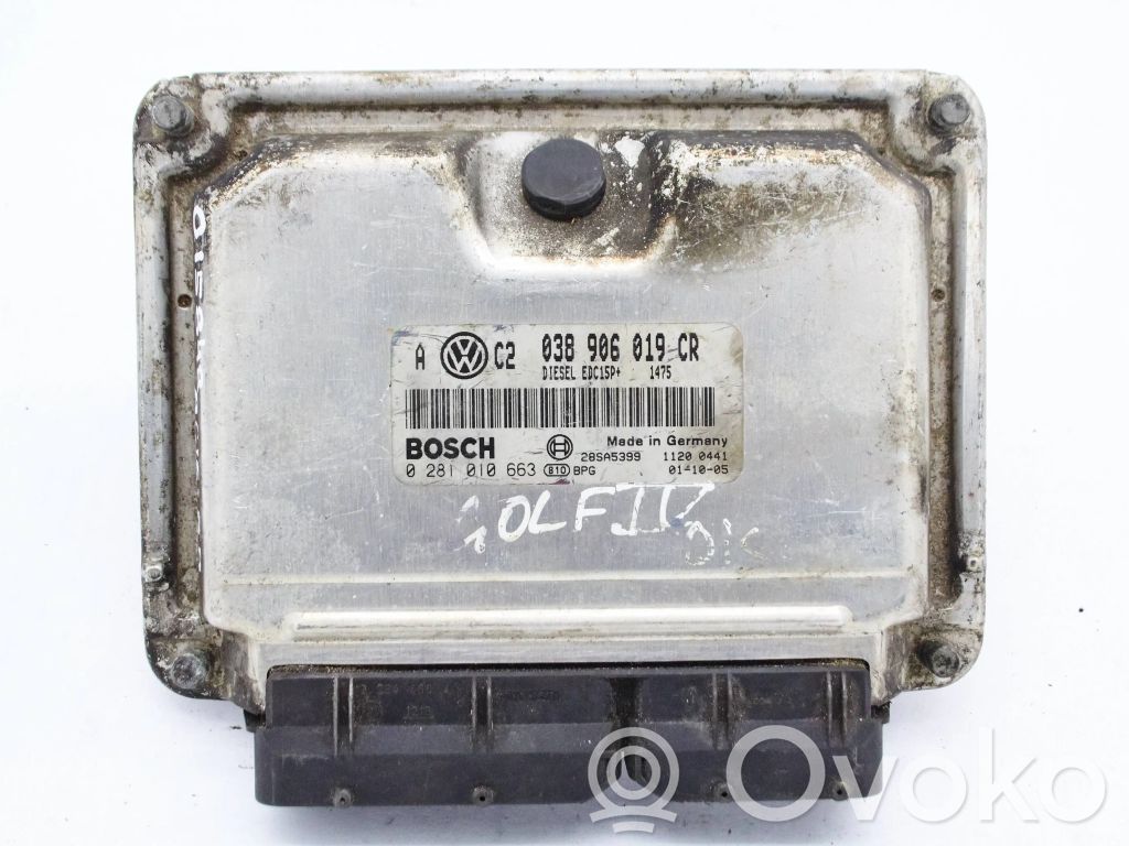 Volkswagen Golf IV Engine control unit/module 